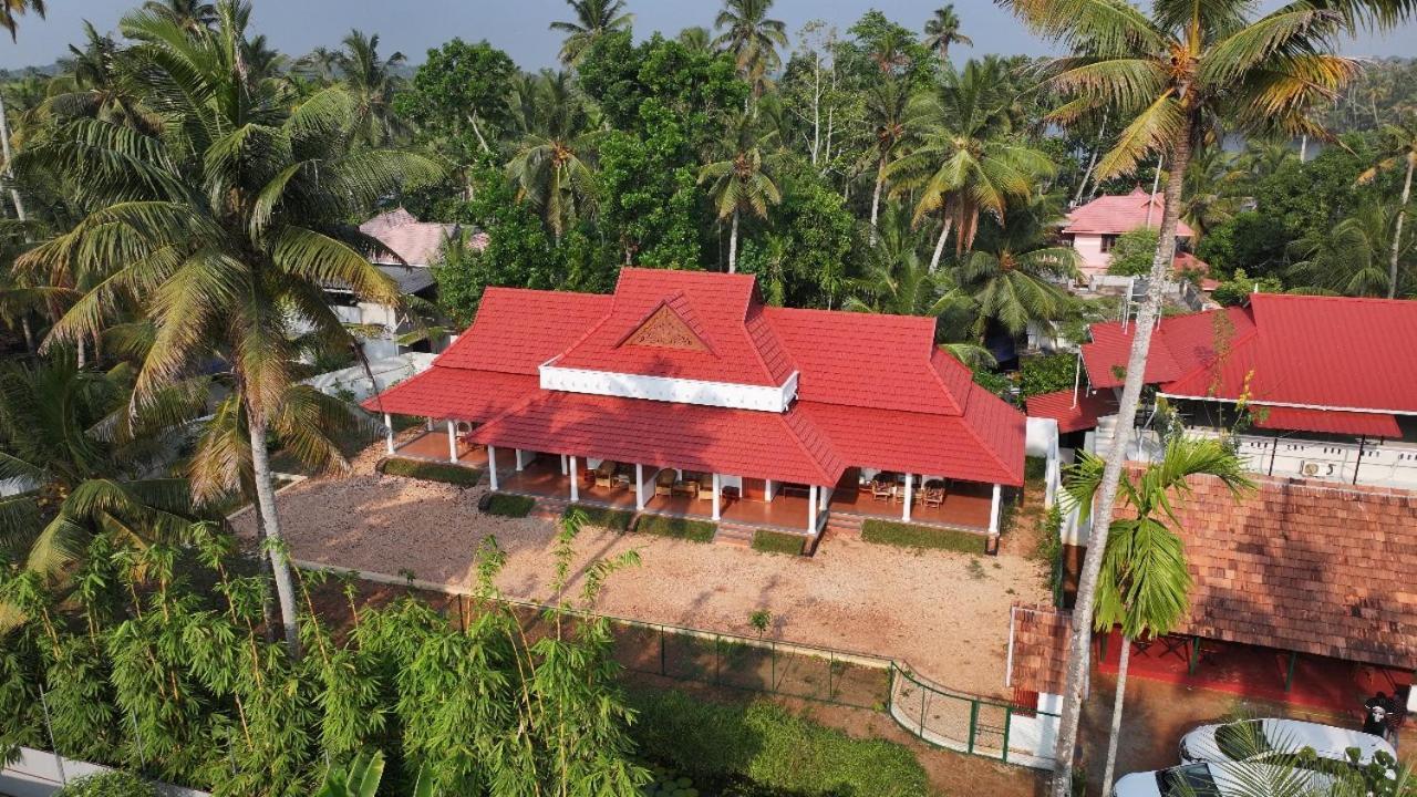فندق The Royal Island Mundrothuruth المظهر الخارجي الصورة